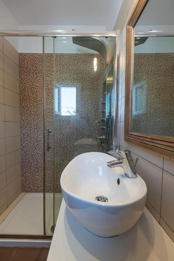 Niriides Luxury Studios Astypalaia ภายนอก รูปภาพ