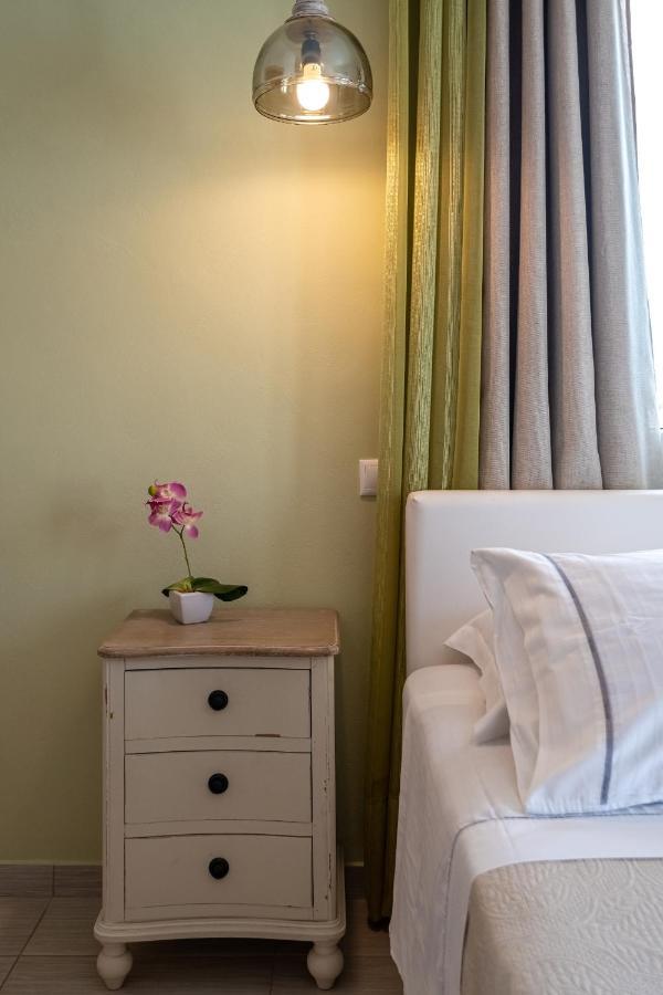 Niriides Luxury Studios Astypalaia ภายนอก รูปภาพ
