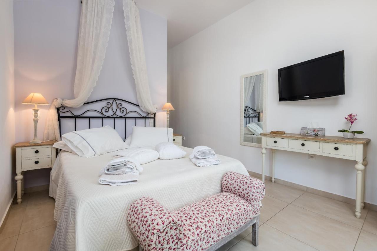 Niriides Luxury Studios Astypalaia ภายนอก รูปภาพ