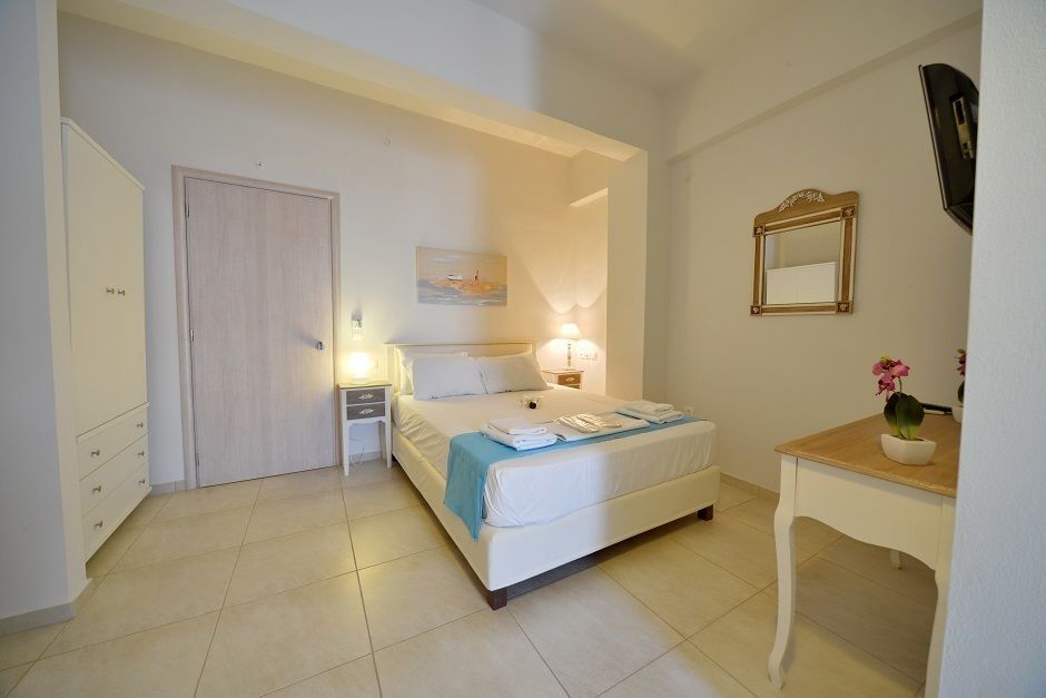 Niriides Luxury Studios Astypalaia ภายนอก รูปภาพ